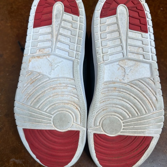 Jumpman Shoes - Picture 4 of 7